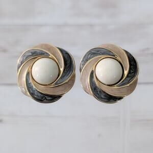Vintage Trifari Clip On Earrings Large Statement Grey & Beige